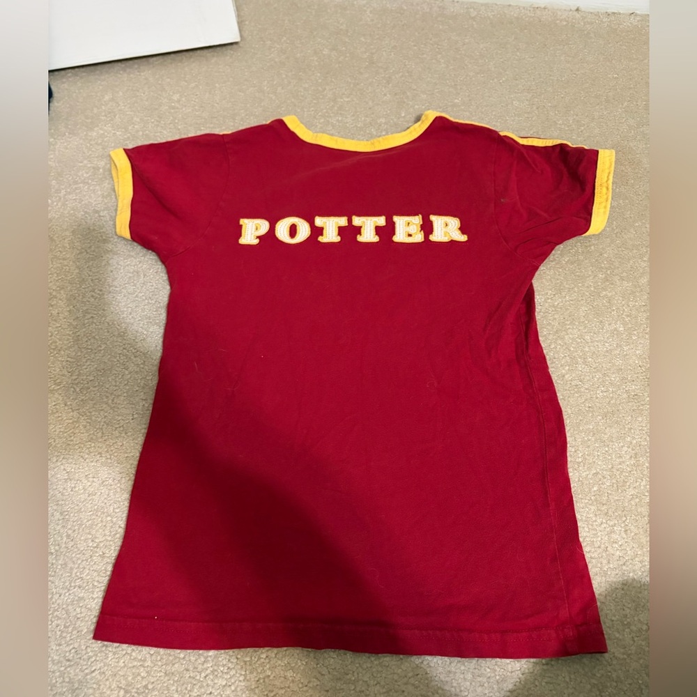 Harry Potter Gryffindor Kids T-Shirt – Universal Studios Exclusive - Picture 2 of 3